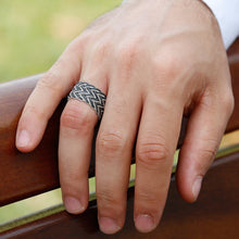 Load image into Gallery viewer, Men's Black- White Handmade 925 Carat Silver Kazaz Ring
