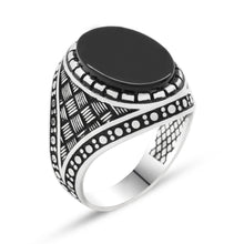 Load image into Gallery viewer, Men's Stripe Pattern Black Onyx Stone 925 Carat Silver Ring