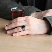 Load image into Gallery viewer, Men's Stripe Pattern Black Onyx Stone 925 Carat Silver Ring