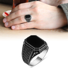 Load image into Gallery viewer, Men's Tulip Design Black Onyx Stone 925 Carat Silver Ring