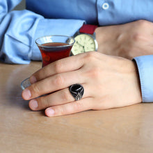Load image into Gallery viewer, Men's Black Onyx Stone 925 Carat Silver Ring