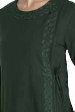 Load image into Gallery viewer, عباية خضراء مطرزة نسائية