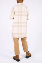 Load image into Gallery viewer, معطف ماكيناو بمربعات نسائي