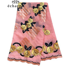 Load image into Gallery viewer, 2021 African Muslim Women Turban Embroidery Soft Cotton 3 Color Matching Dubai Cotton Scarf Islamic Pray Cotton Shawls EC504