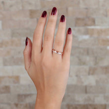 Load image into Gallery viewer, خاتم فضة 925 عيار مطلي بالوردي بفصوص زركون نسائي