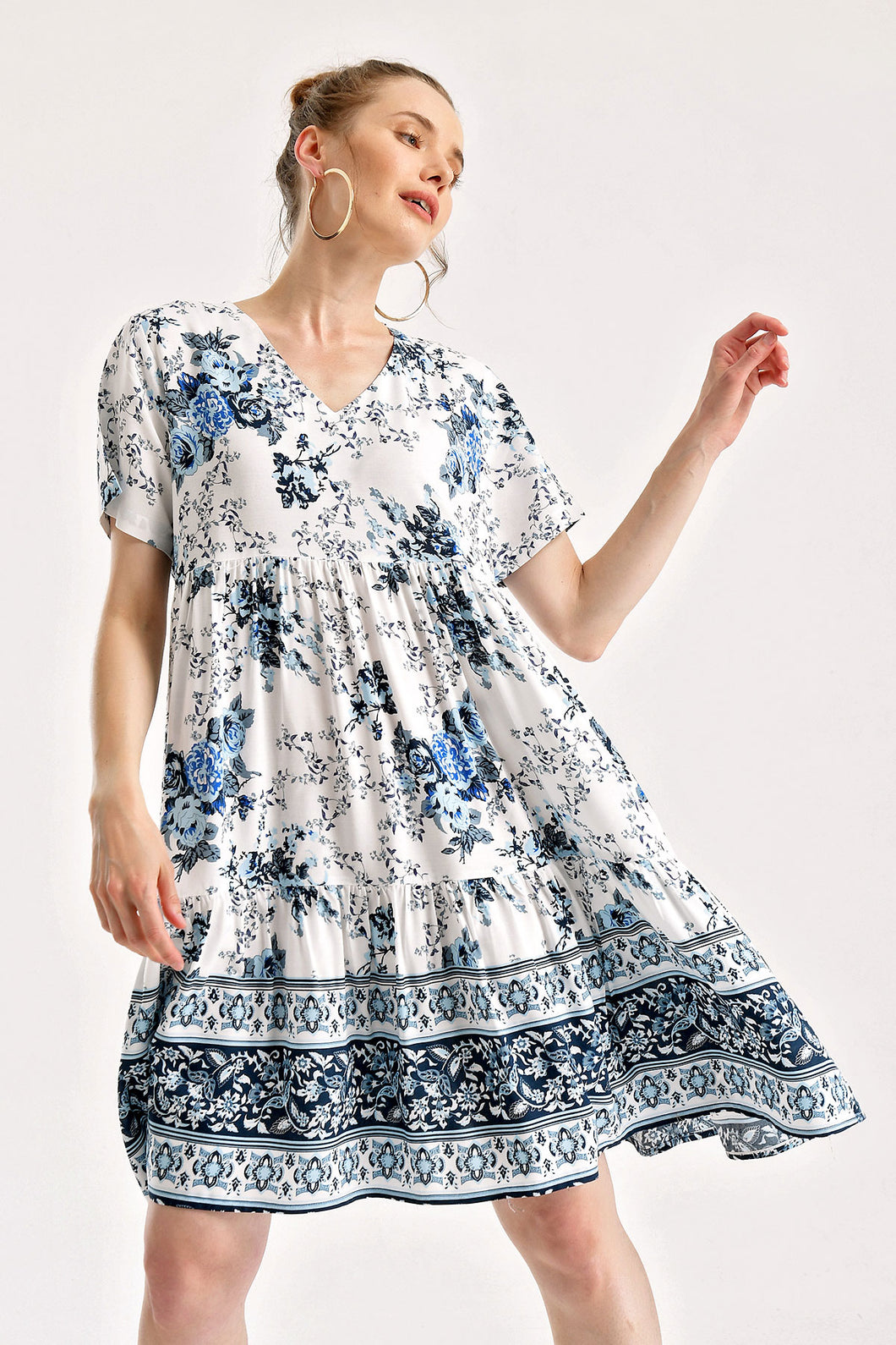 Women's V Neck Navy Blue Floral Pattern Short Dress