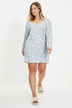 Load image into Gallery viewer, Women&#39;s Star Pattern Nightgown
