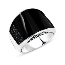 Load image into Gallery viewer, Men&#39;s Black Onyx Stone 925 Carat Silver Ring
