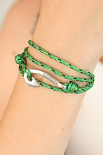 Load image into Gallery viewer, Women&#39;s Green Rope Silver Metal Closure Bracelet
