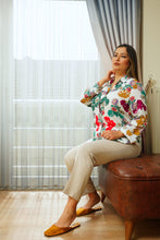 Load image into Gallery viewer, Women&#39;s Oversize Patterned Shirt
