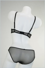 Load image into Gallery viewer, PIERRE CARDIN EMBROIDERED SET - Black
