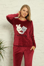 Load image into Gallery viewer, Women&#39;s Long Sleeves Velvet Pajama Set
