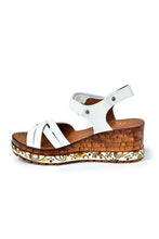 Load image into Gallery viewer, Women&#39;s White Casual Sandals
