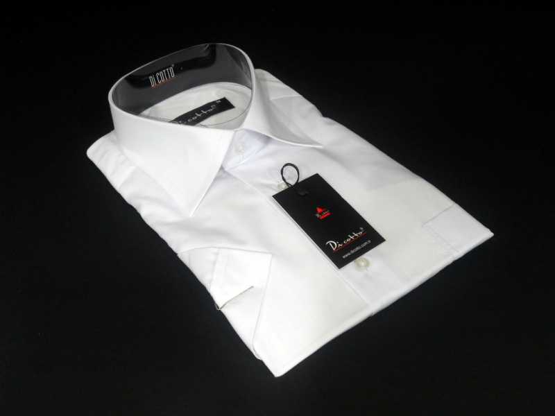 Men's Classic Cut Short Sleeve Plain White Shirt