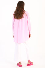 Load image into Gallery viewer, Women&#39;s Oversize Pink Tunic
