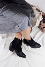 Load image into Gallery viewer, Women&#39;s Black Leather - Swede Boots
