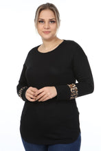Load image into Gallery viewer, Women&#39;s Oversize Black Blouse
