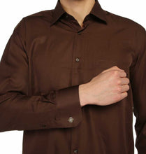 Load image into Gallery viewer, قميص قماش بني كلاسيك بأزرار في الأكمام مقاس كبير رجالي
