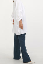 Load image into Gallery viewer, Women&#39;s Pleated Sleeve Tunic
